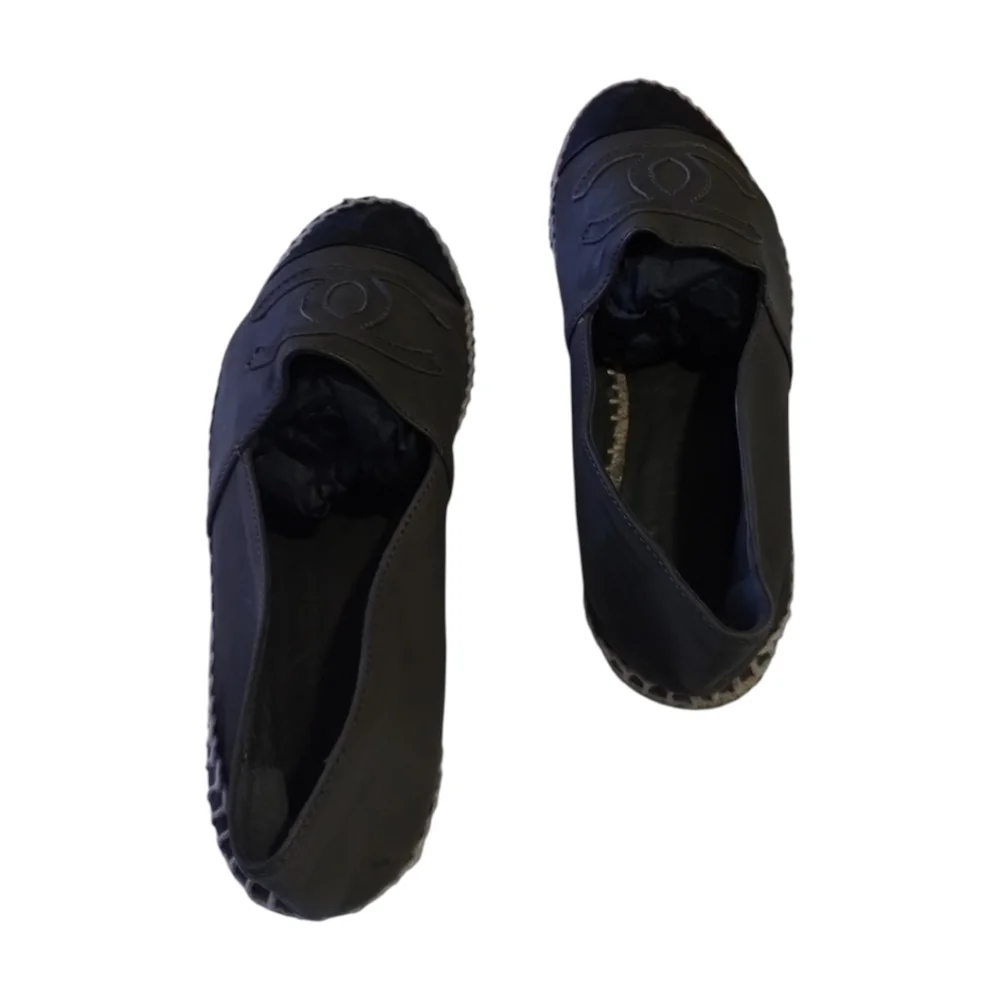 Chanel Interlocking CC Logo Leather Espadrilles Women's 7 Army Green‎